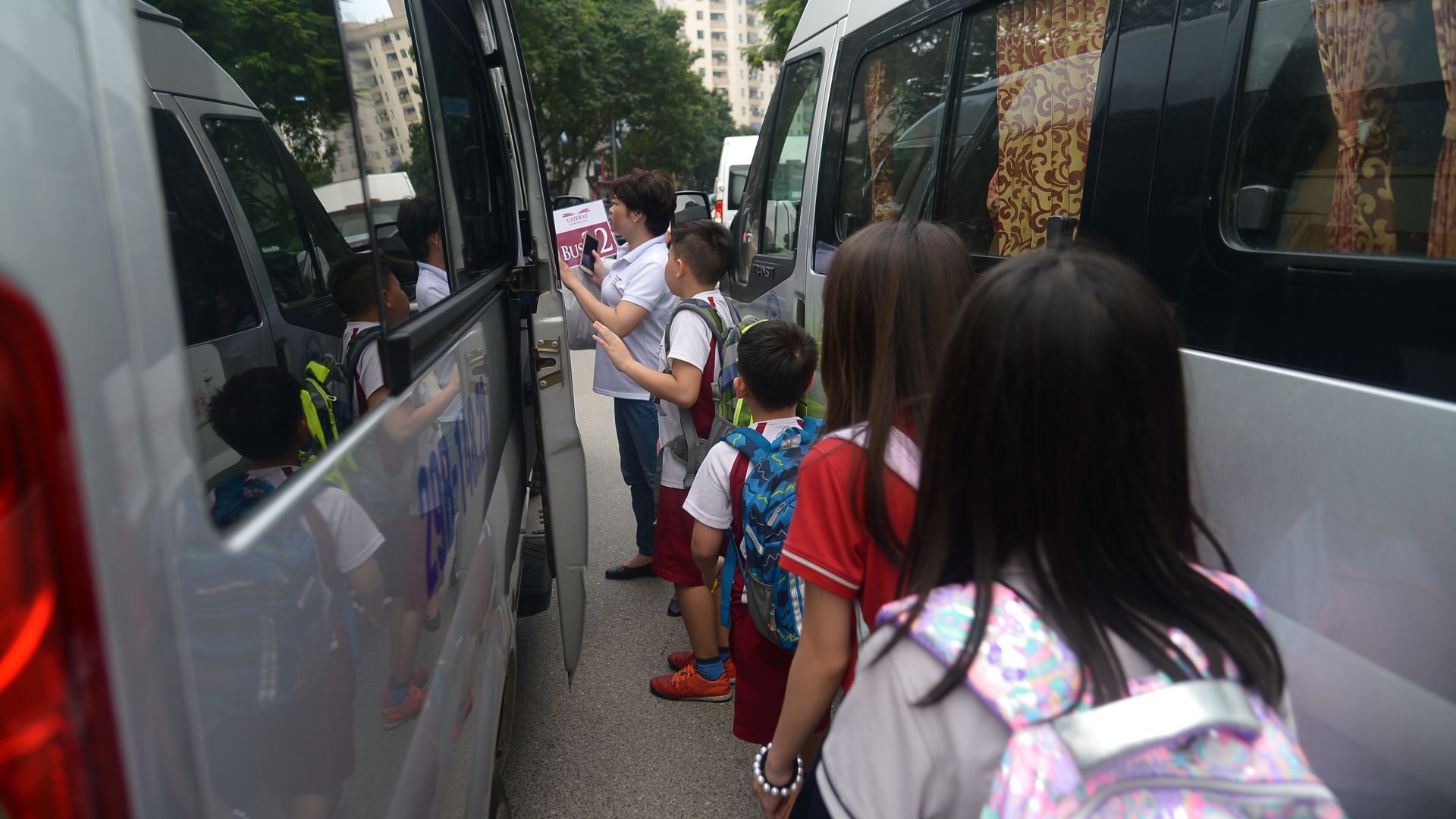 Hà Nội yêu cầu rà soát xe đưa đón học sinh đến trường