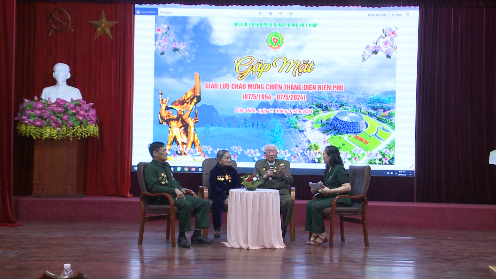 Đoàn cựu TNXP Trung ương gặp mặt Chào mừng
Kỷ niệm 70 năm Chiến thắng Điện Biên Phủ.