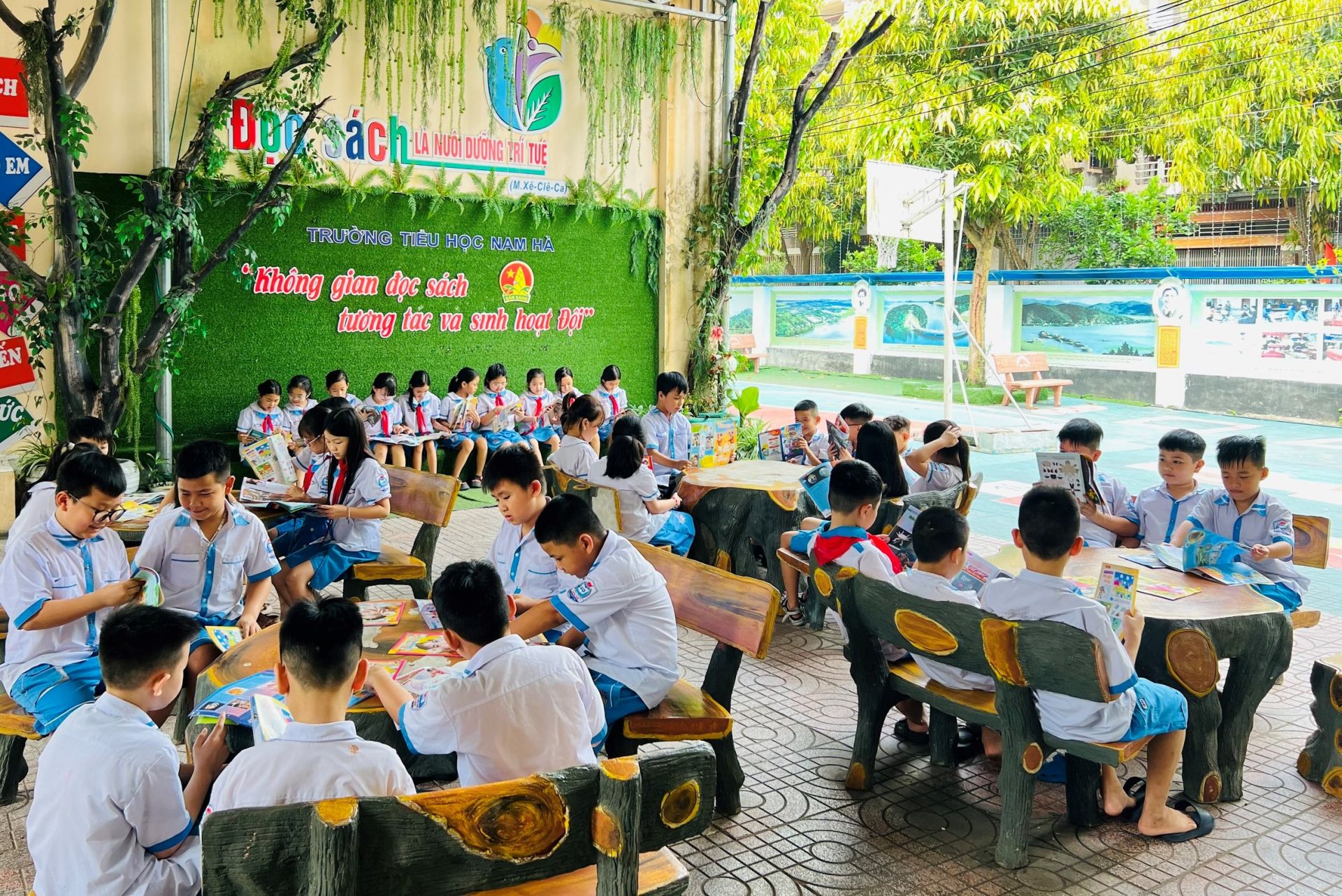 Phong trào đọc và làm theo báo Đội của các bạn Đội viên, sao Nhi đồng tại trường Tiểu học Nam Hà, TP Hà Tĩnh