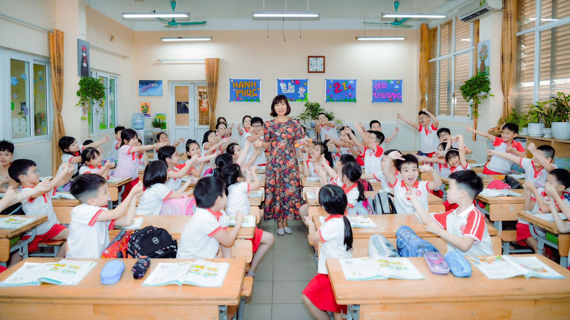 Tiểu học Dịch Vọng A chú trọng xây dựng "Trường học hạnh phúc" cho học trò