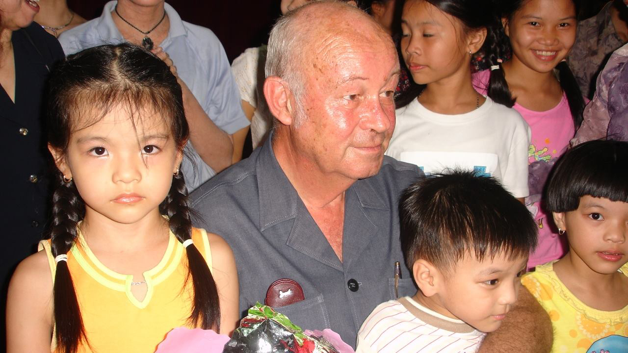 Cha đẻ Làng trẻ em SOS Việt Nam qua đời, tấm lòng còn sống mãi