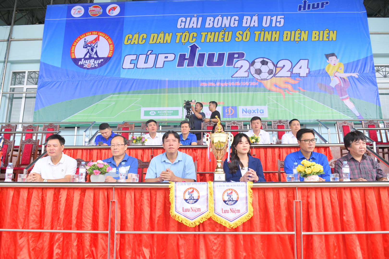 Các đại biểu tham dự Lễ Khai mạc Giải Bóng đá U15 các dân tộc thiểu số tỉnh Điện Biên - Cúp HIUP 2024.