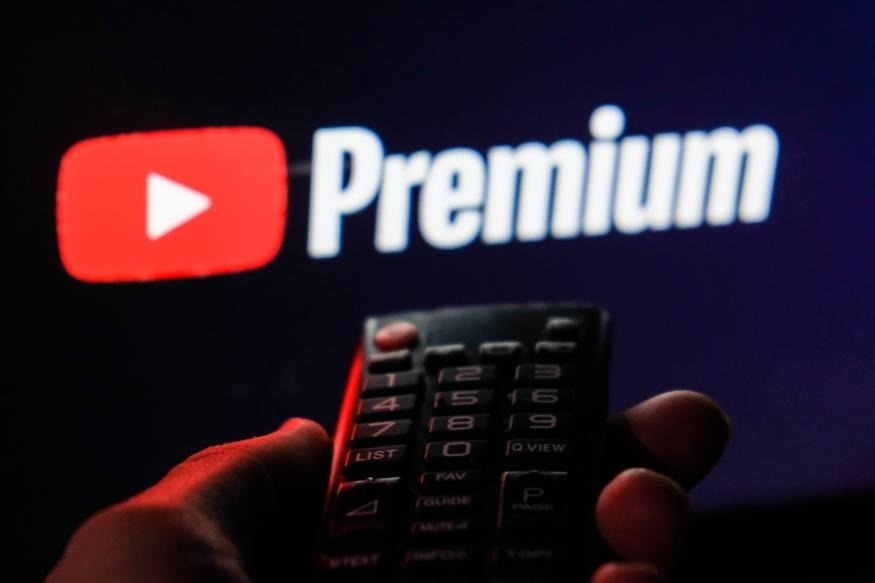 YouTube ngăn chặn việc mua gói Premium sai khu vực. Ảnh: NurPhoto.