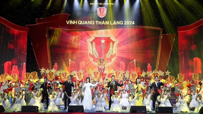 "Vinh quang thầm lặng 2024" là chương trình nghệ thuật đầu tiên tôn vinh thành tích, cống hiến của lực lượng cơ yếu Việt Nam. (Ảnh: Ban tổ chức)