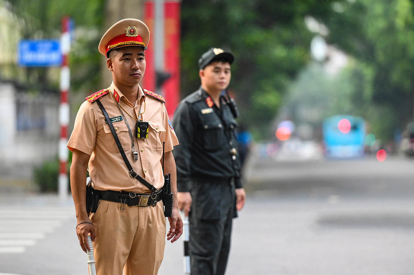 Cục CSGT yêu cầu CSGT các địa phương tăng cường kiểm tra, xử lý các hành vi vi phạm về trật tự an toàn giao thông đối với học sinh THCS, THPT, phụ huynh, người giám hộ, người giao phương tiện cho học sinh khi chưa đủ điều kiện điều khiển... ở cả trên đường bộ, đường sắt và đường thủy