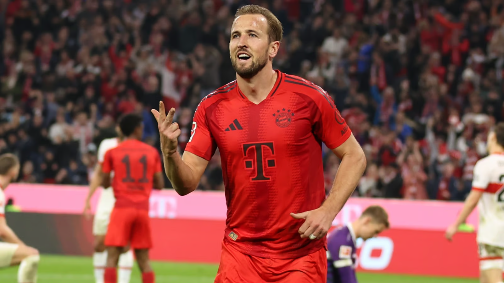 Kane lập 3 hat-trick trên mọi mặt trận ở mùa này