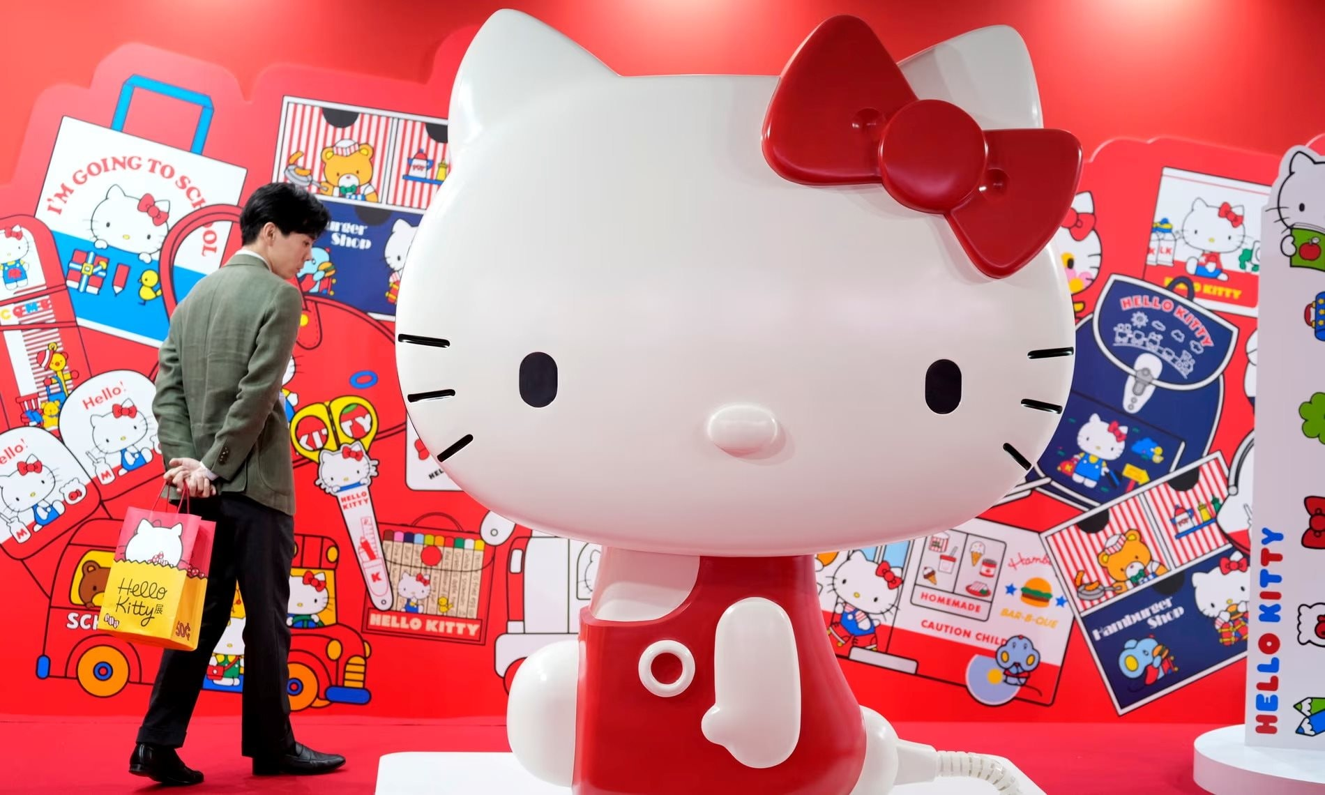 Một cuộc triển lãm tại Bảo tàng quốc gia Tokyo nhân kỷ niệm Hello Kitty bước sang tuổi 50