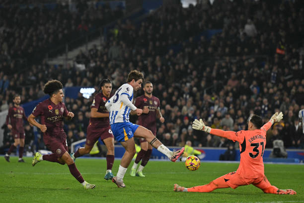 Joao Pedro tỏa sáng khi ghi bàn gỡ hòa và kiến tạo cho Matt O'Riley ghi bàn chỉ trong vòng 5 phút giúp Brighton lội ngược dòng