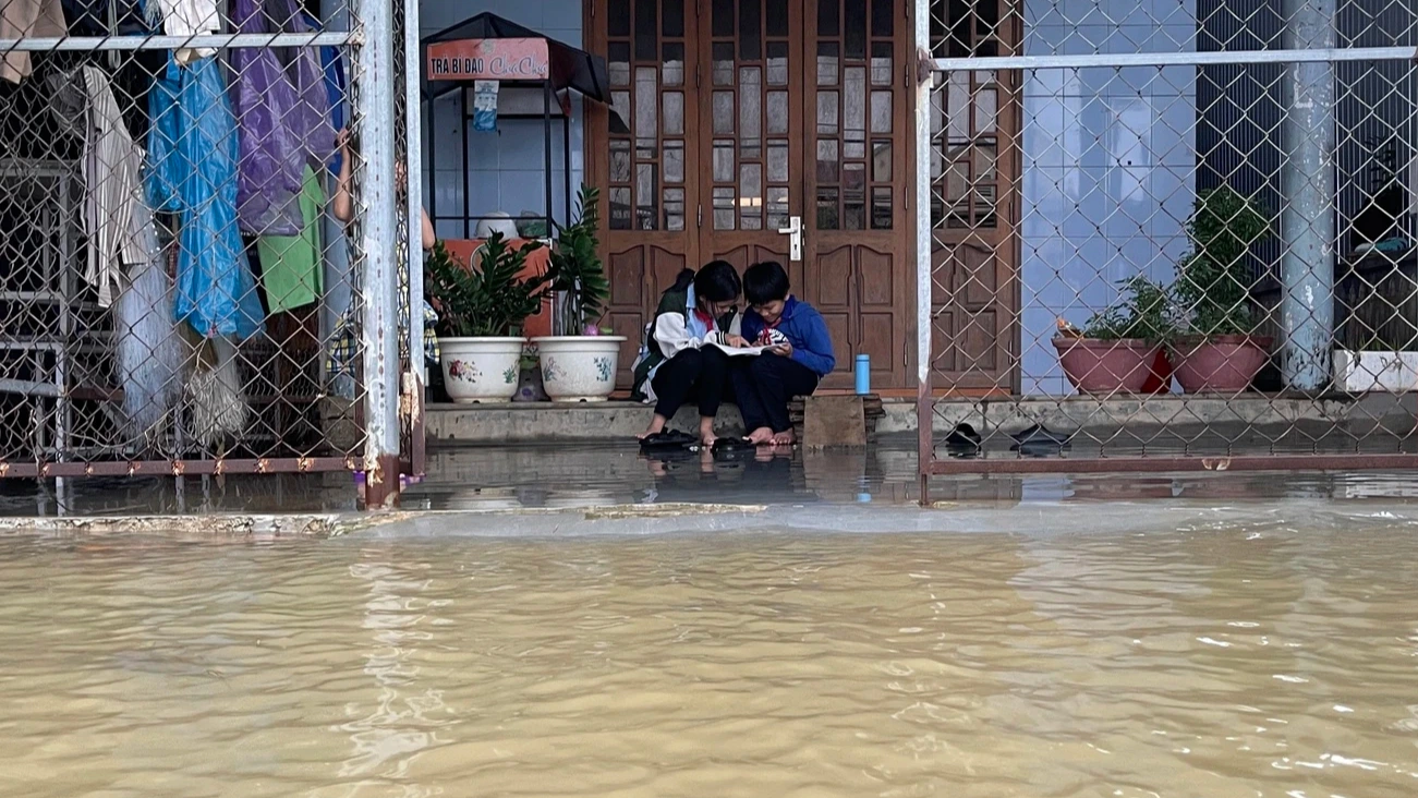 Thừa Thiên Huế cho học sinh nghỉ học tránh lũ