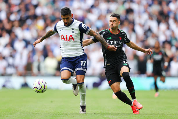 Ở lượt đi, Arsenal đã đánh bại Tottenham với tỉ số 1-0