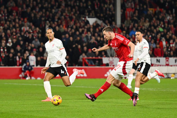 Nottingham Forest xứng đáng có 1 điểm trước Liverpool