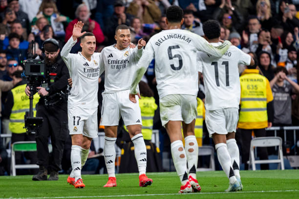 Real Madrid đã trở lại dẫn đầu La Liga trước lượt trận áp chót ở Champions League