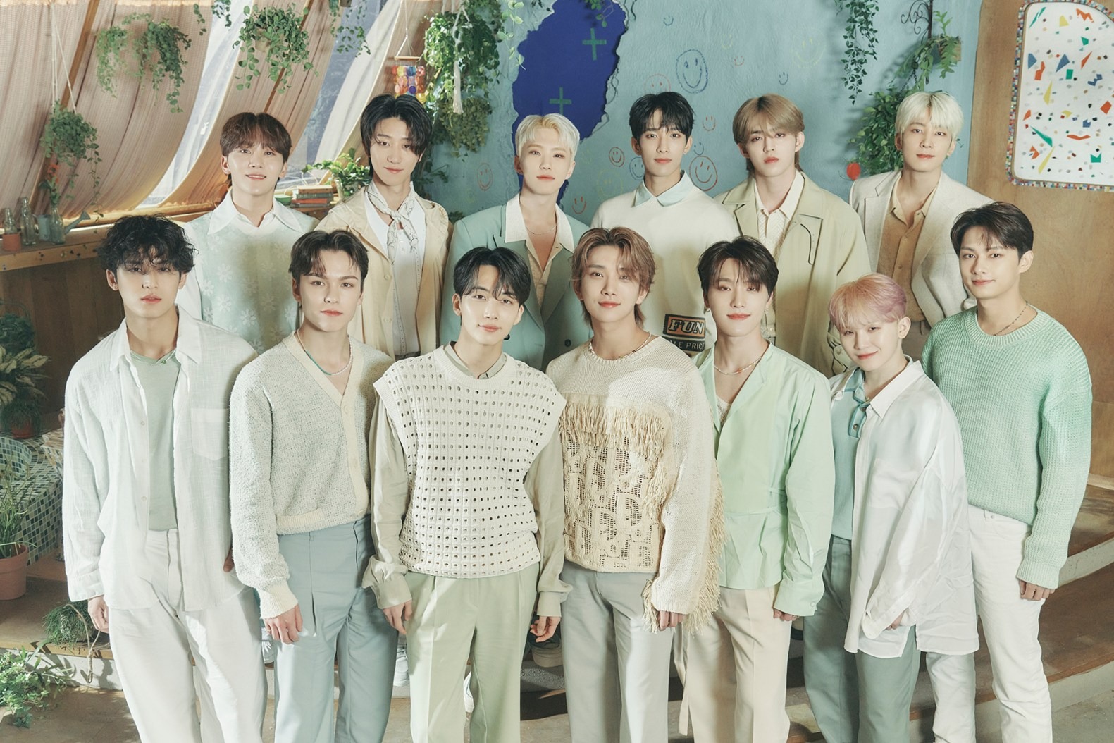 SEVENTEEN là nhóm nhạc gây chú ý tại bảng xếp hạng doanh số ablum năm 2024