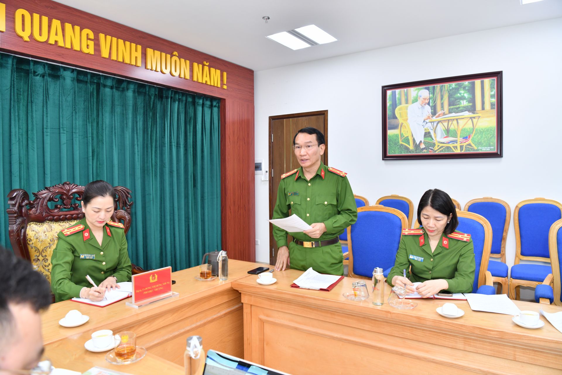 Thượng tá Nguyễn Anh Tuấn chia sẻ về công tác tổ chức của trại hè 