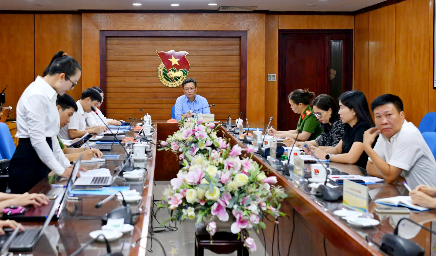 Chương trình họp của Ban cố vấn có sự tham gia đại diện nhiều bộ, ngành. Chương trình họp của Ban cố vấn có sự tham gia đại diện nhiều bộ, ngành.