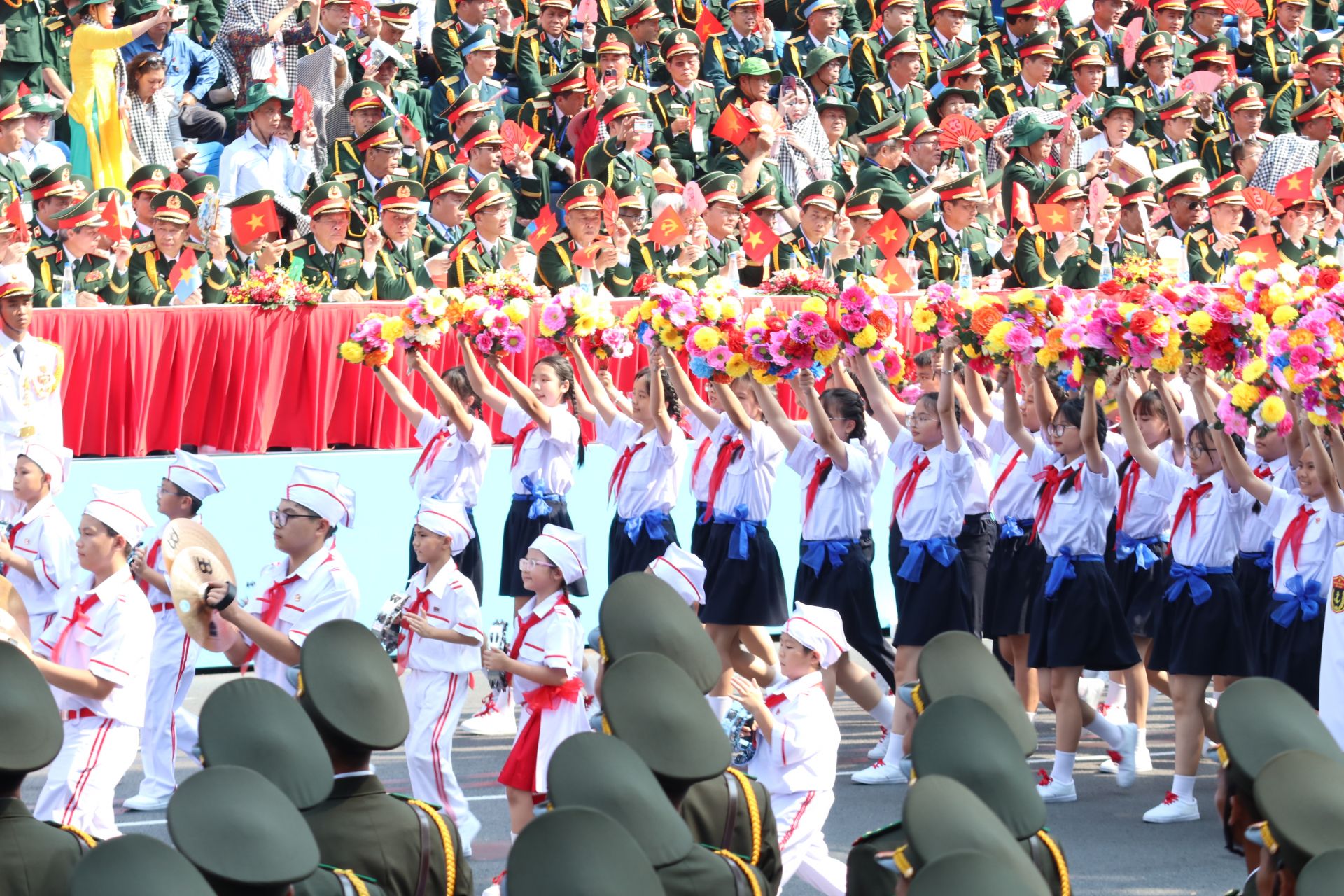 Thiếu nhi Việt Nam trân trọng hòa bình ngày hôm nay, biết ơn thế hệ cha ông đi trước đã giành độc lập cho dân tộc