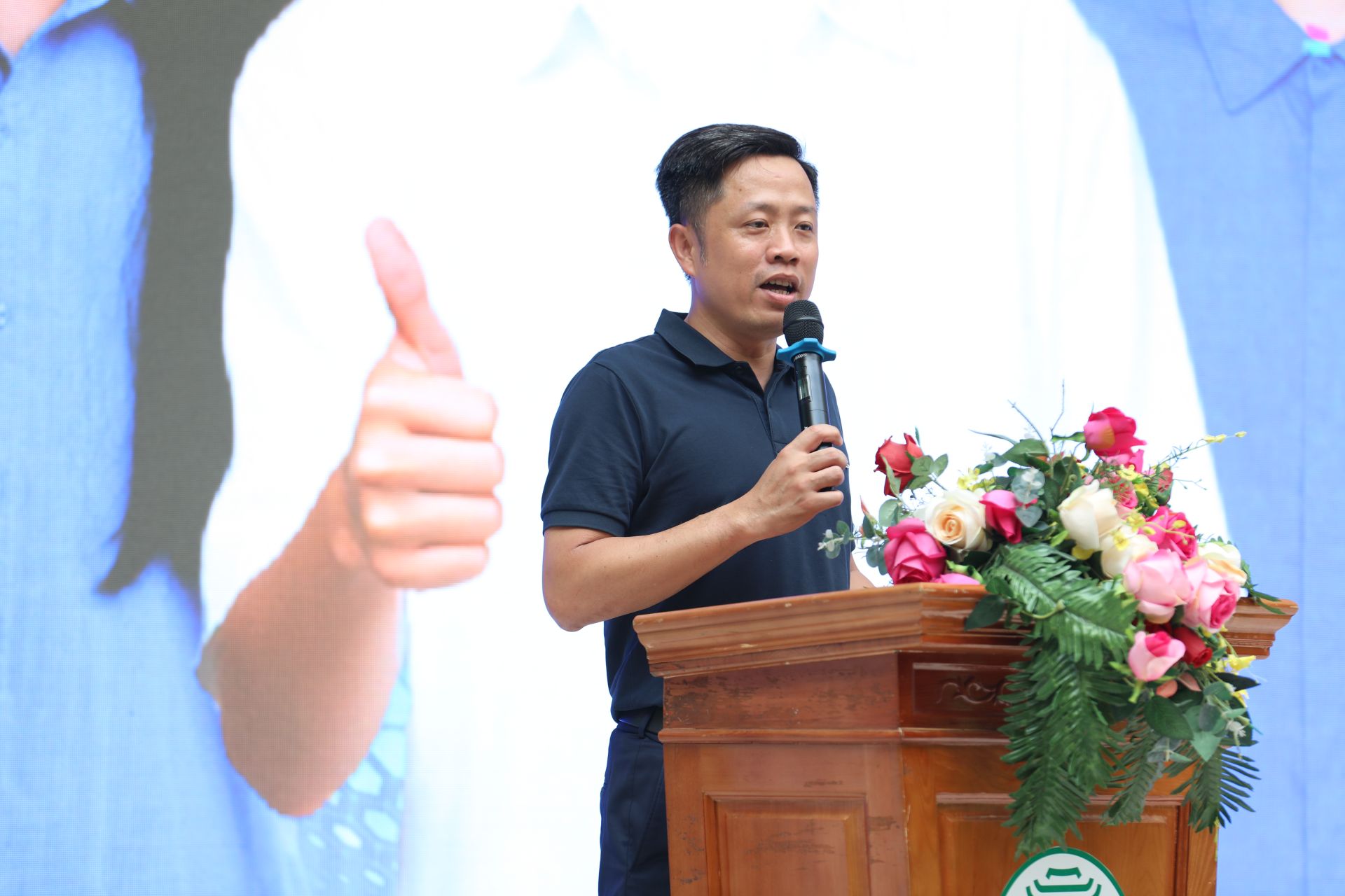 Ông Đinh Việt Hùng mong muốn, thông qua chương trình, các bạn học sinh sẽ biết những kiến thức cần thiết về chăm sóc răng miệng