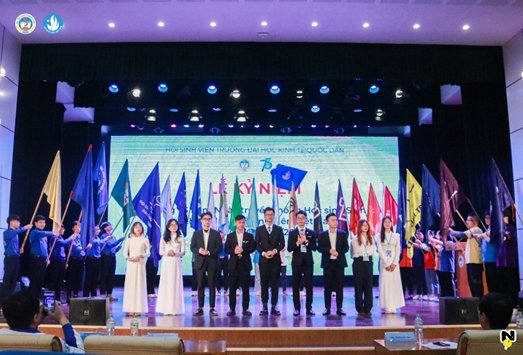 Các chương trình, sự kiện và phong trào có sức ảnh hưởng, lan tỏa được
Hội Sinh viên Việt Nam Đại học Kinh tế Quốc dân tổ chức hằng năm Các chương trình, sự kiện và phong trào có sức ảnh hưởng, lan tỏa được
Hội Sinh viên Việt Nam Đại học Kinh tế Quốc dân tổ chức hằng năm
