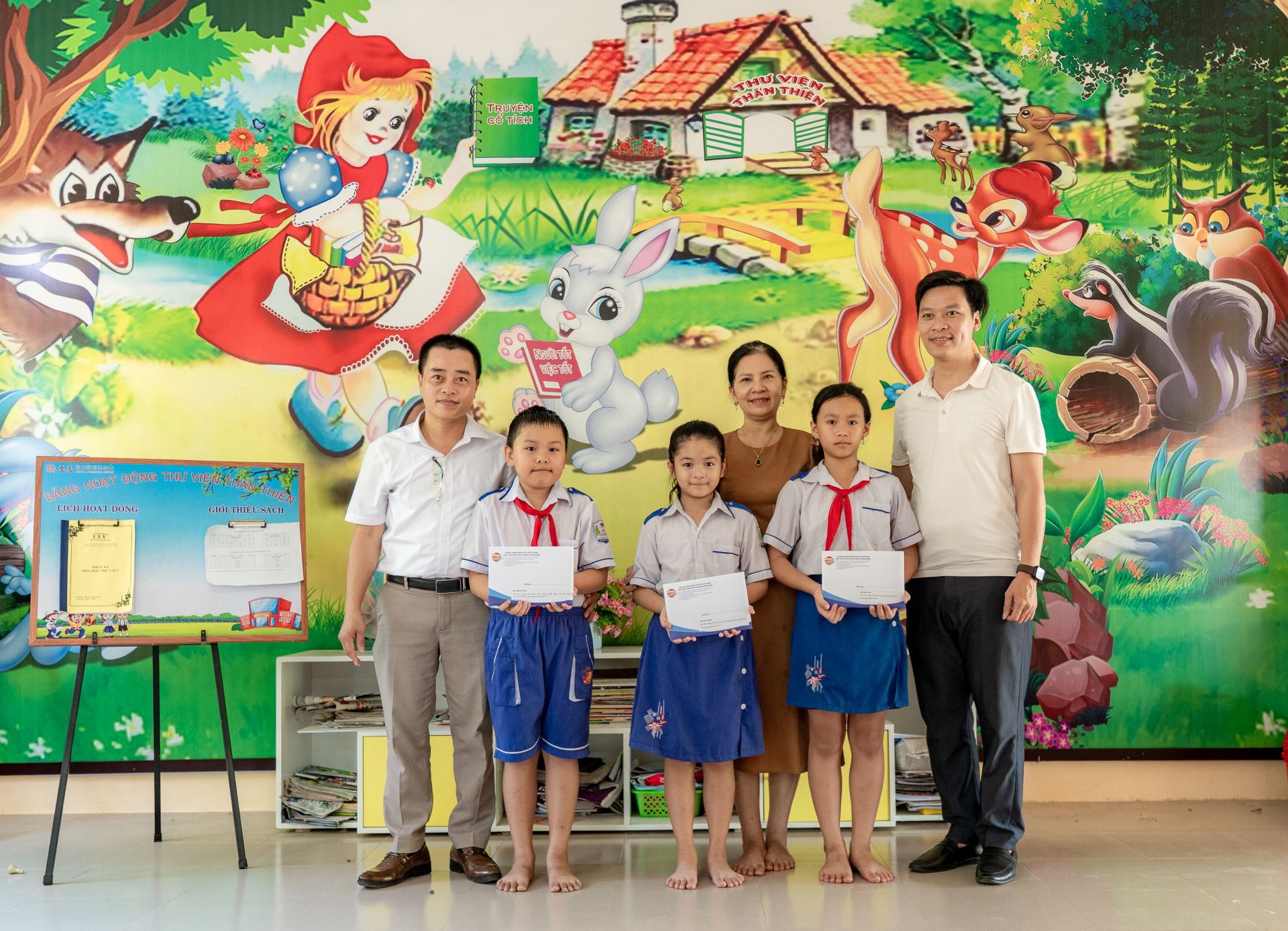 Tại trường TH Xuân Liên, huyện Nghi Xuân Tại trường TH Xuân Liên, huyện Nghi Xuân