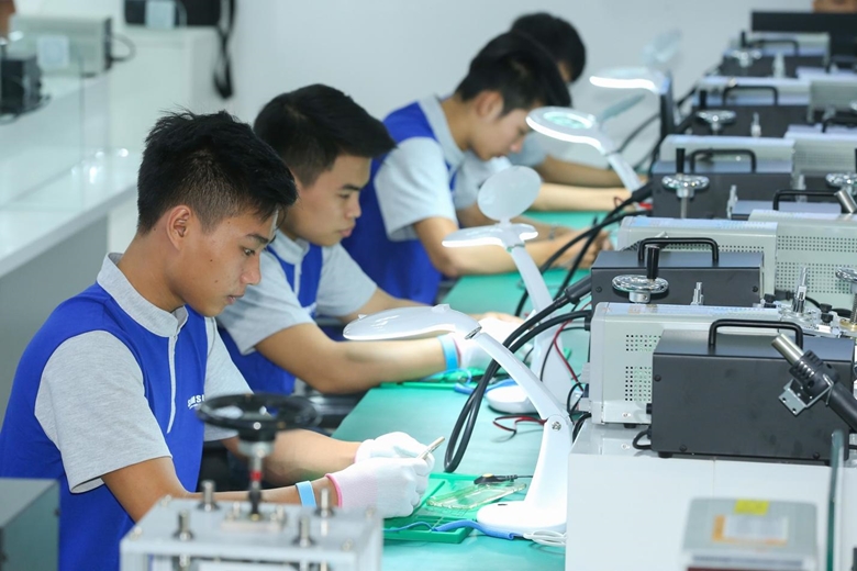 Đào tạo nghề, nhất là đào tạo nghề chất lượng cao là một nhiệm vụ quan trọng để thanh niên vùng xâu, vùng xa, khó khăn thoát nghèo Đào tạo nghề, nhất là đào tạo nghề chất lượng cao là một nhiệm vụ quan trọng để thanh niên vùng xâu, vùng xa, khó khăn thoát nghèo
