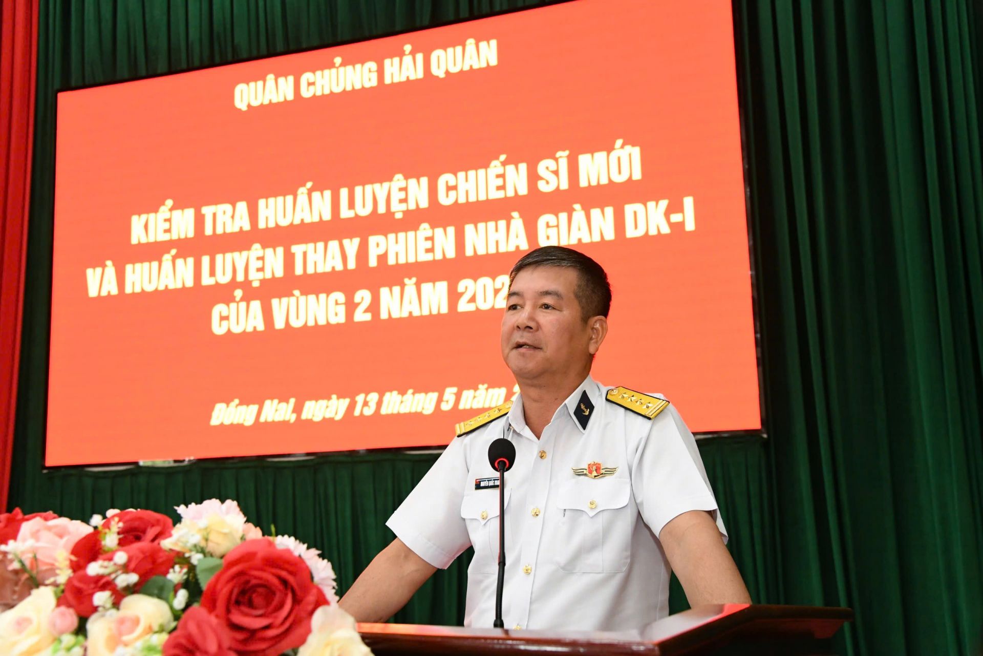 Đại tá Nguyễn Quốc Doanh, Phó Tham mưu trưởng Quân chủng phát biểu tại buổi kết luận kiểm tra. Đại tá Nguyễn Quốc Doanh, Phó Tham mưu trưởng Quân chủng phát biểu tại buổi kết luận kiểm tra.