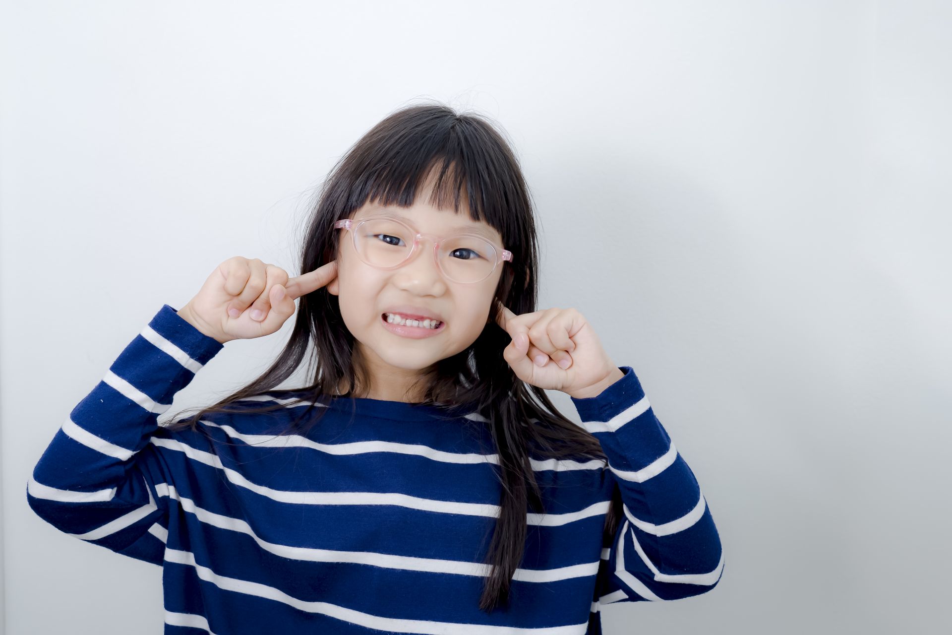 Răng khấp khểnh làm tăng nguy cơ mắc bệnh răng miệng Răng khấp khểnh làm tăng nguy cơ mắc bệnh răng miệng