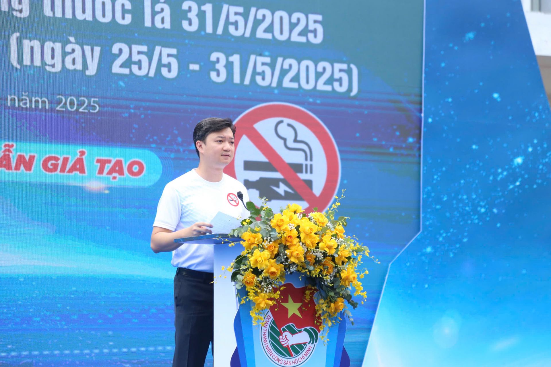 Bí thư T.Ư Đoàn Nguyễn Minh Triết phát biểu tại buổi lễ