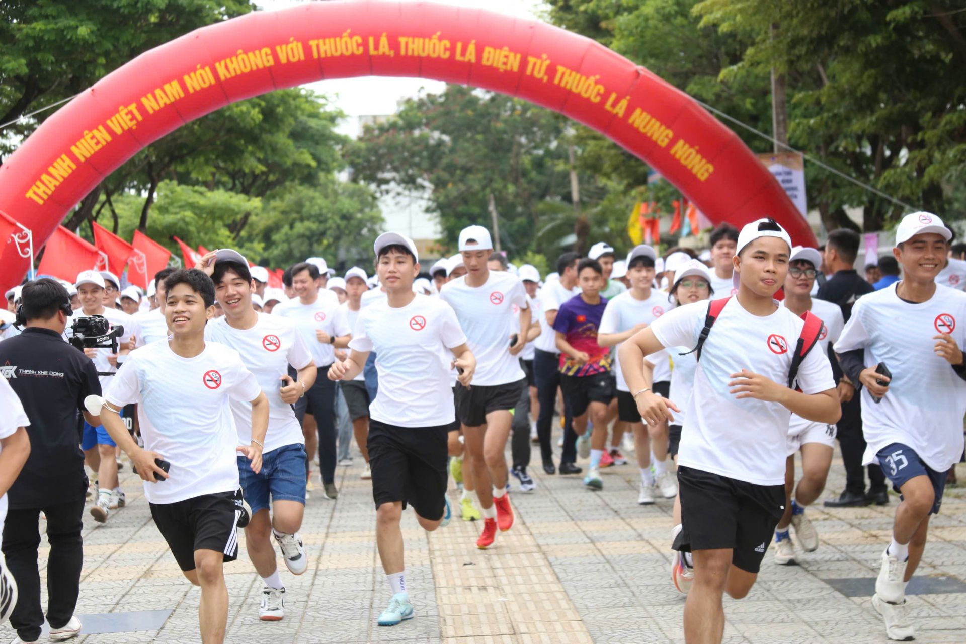 1.000 đoàn viên, thanh niên tham gia giải chạy