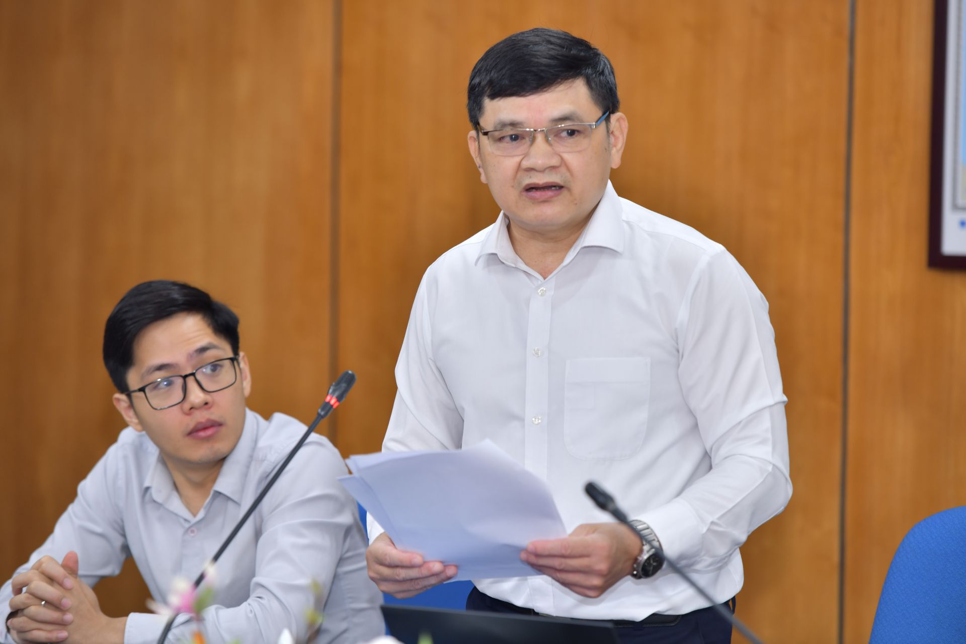  TS. Nguyễn Thứ Mười đưa ý kiến tại Hội thảo