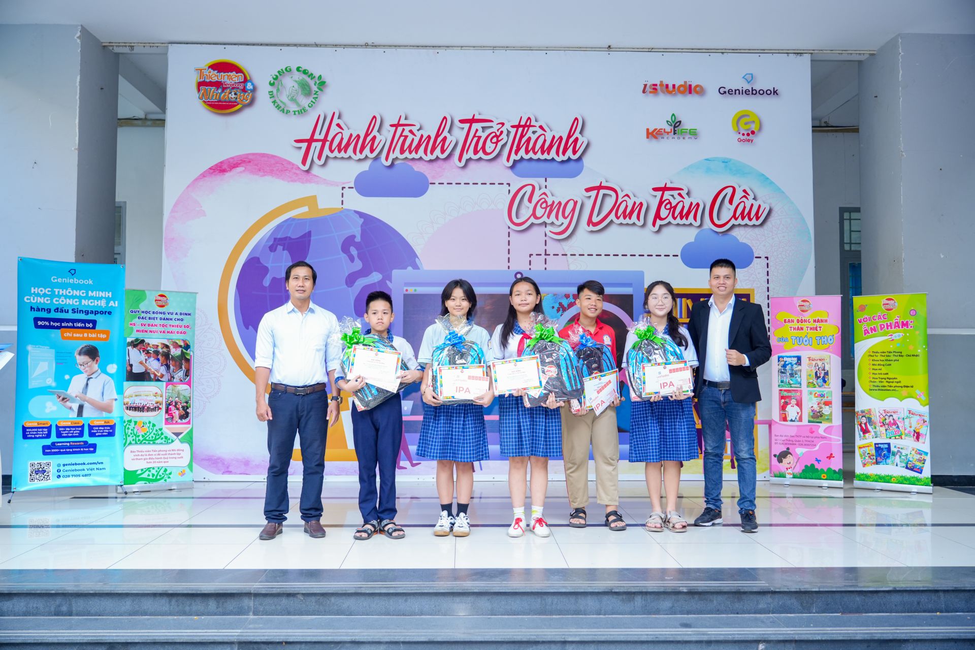 Viện Anh ngữ Online Quốc tế iStudio trao học bổng cho 5 bạn học sinh vượt khó, học tốt