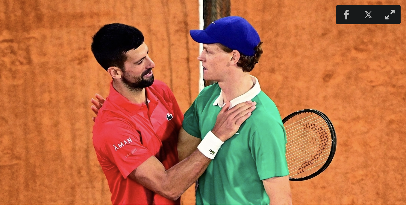 Djokovic chúc mừng Sinner. Djokovic chúc mừng Sinner.