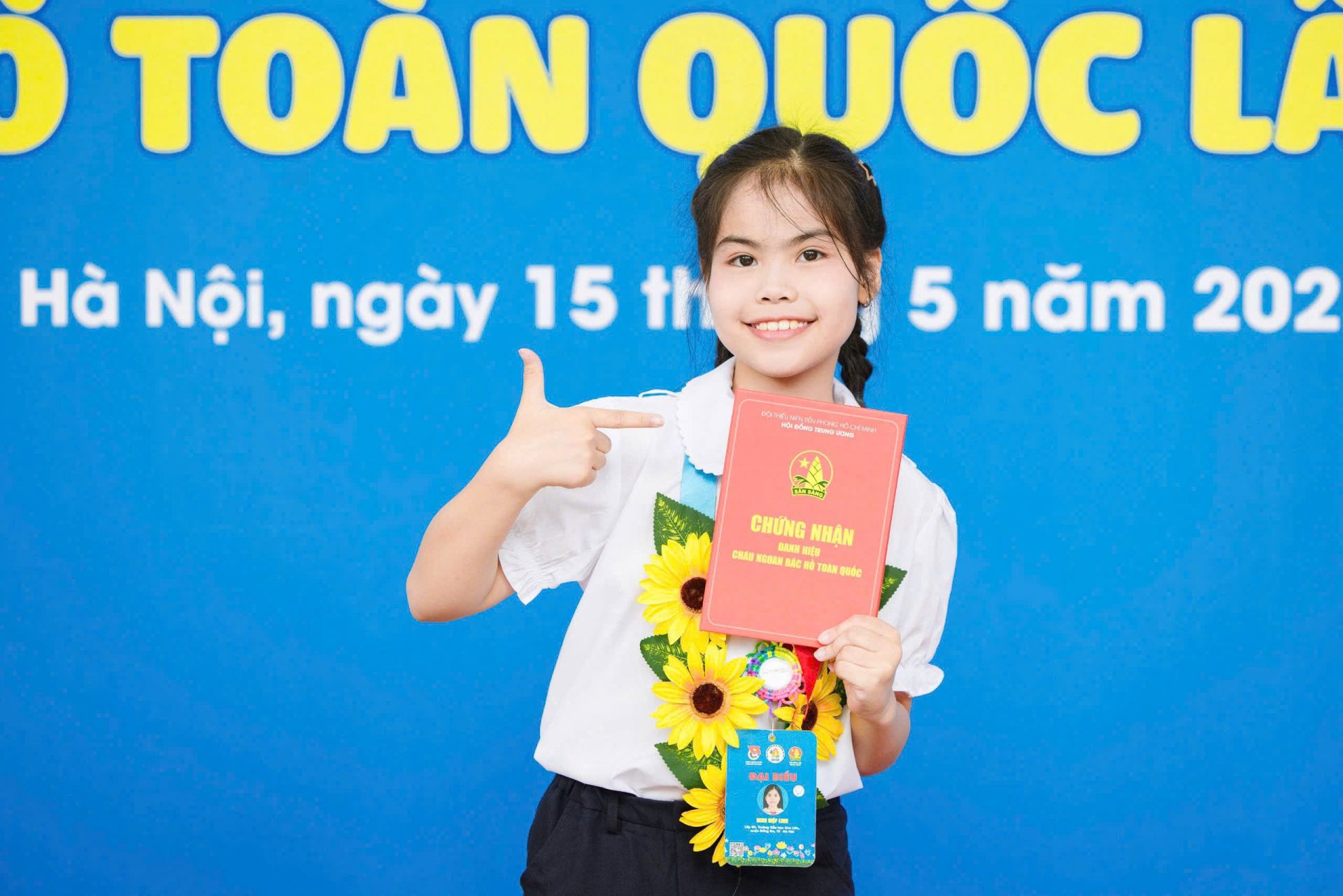 Cô học trò nhỏ là đại biểu
Đại hội Cháu ngoan
Bác Hồ toàn quốc
lần thứ X năm 2025 Cô học trò nhỏ là đại biểu
Đại hội Cháu ngoan
Bác Hồ toàn quốc
lần thứ X năm 2025