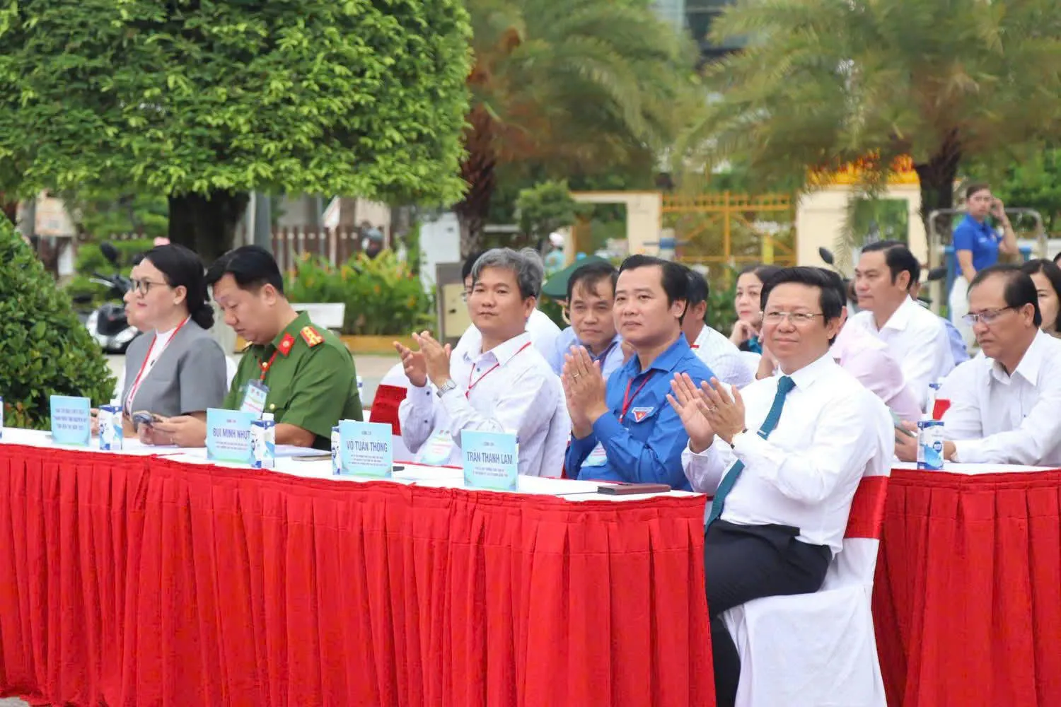 Các đại biểu tham dự chương trình Các đại biểu tham dự chương trình