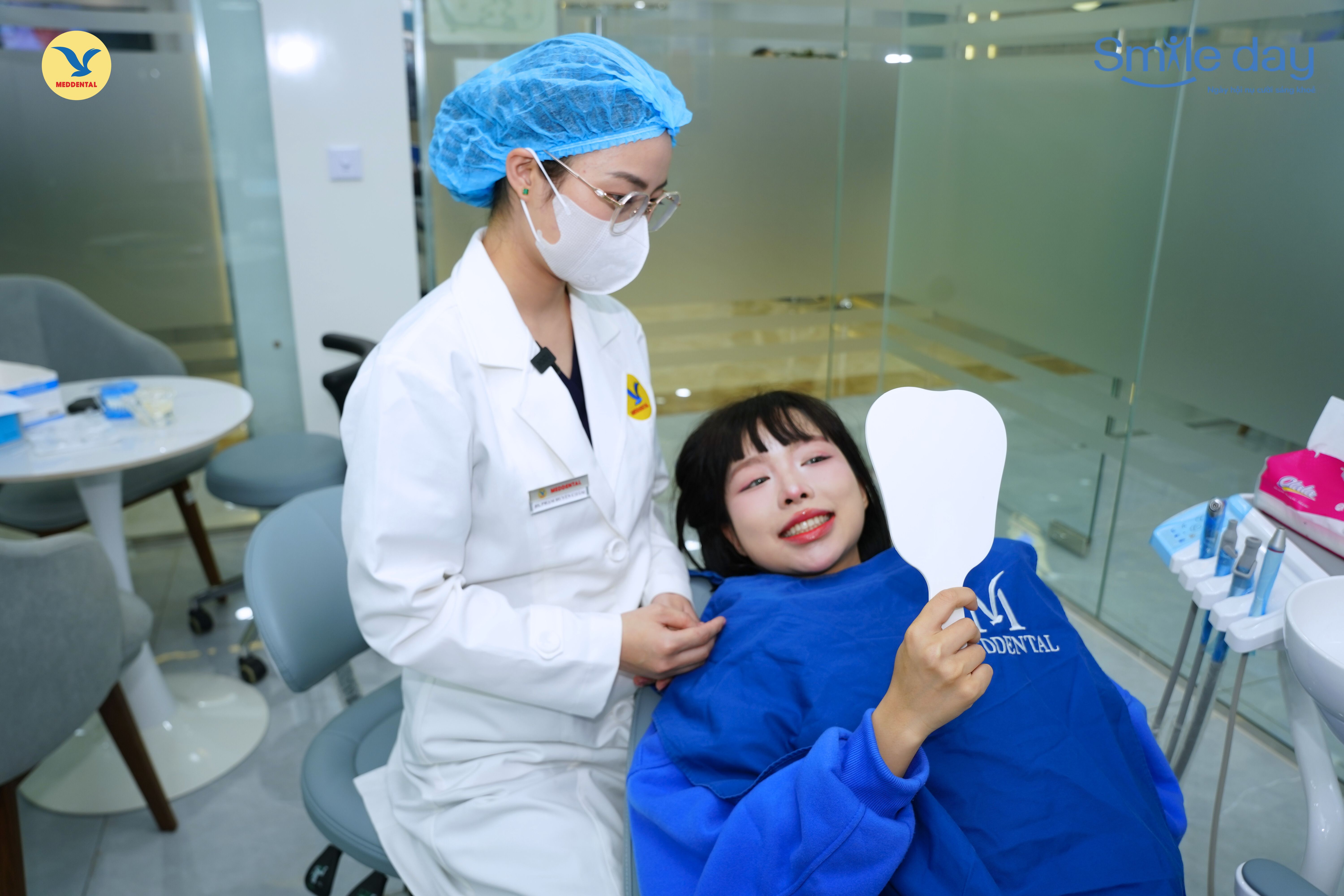ác sĩ Nha khoa MedDental tư vấn chế độ ăn uống và cách vệ sinh răng miệng cho người đang niềng răng ác sĩ Nha khoa MedDental tư vấn chế độ ăn uống và cách vệ sinh răng miệng cho người đang niềng răng