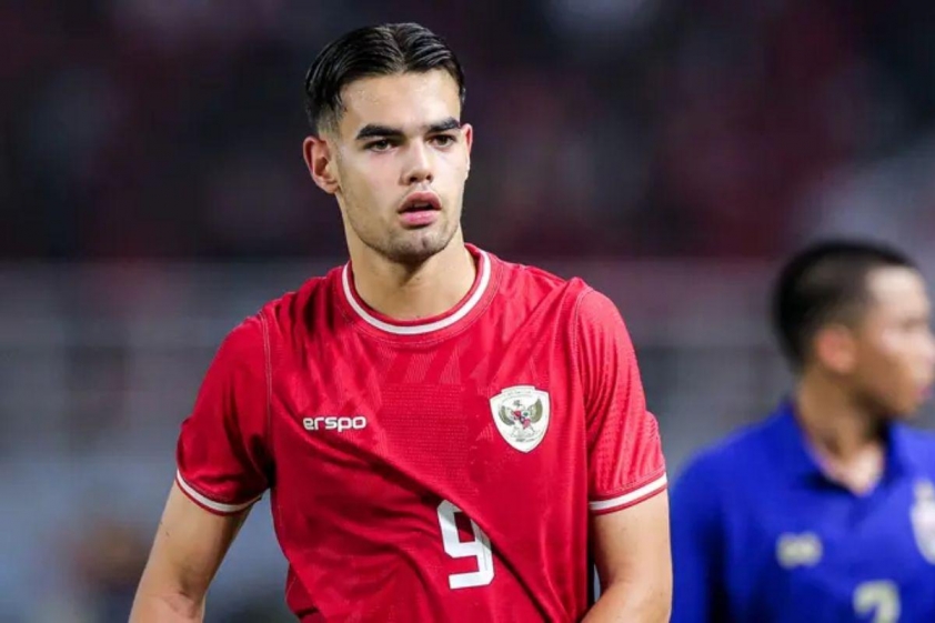 Jens Raven là niềm hy vọng hàng công của Indonesia Jens Raven là niềm hy vọng hàng công của Indonesia