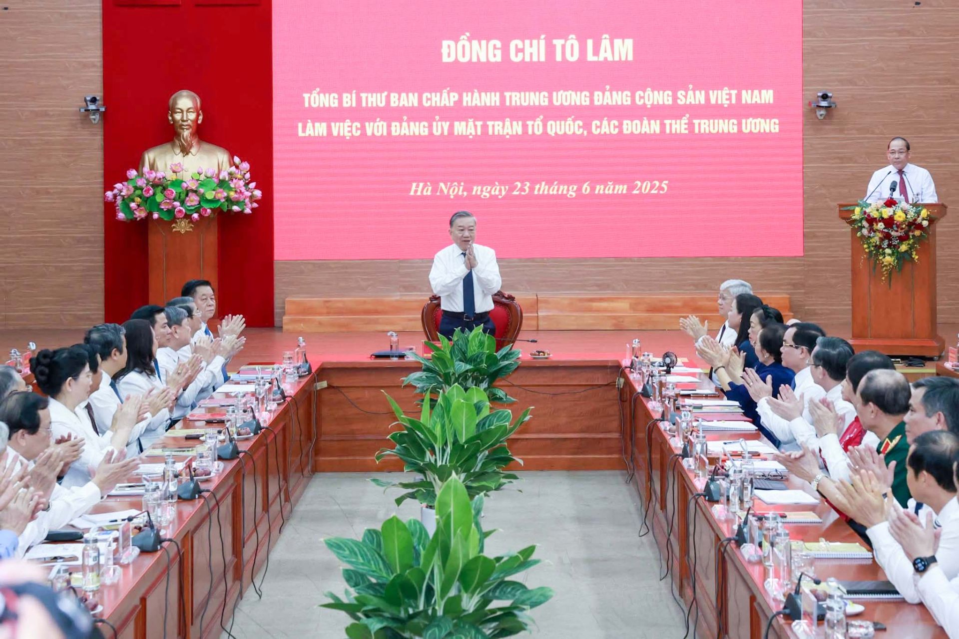 Tổng Bí thư Tô Lâm làm việc với Đảng uỷ MTTQ, các đoàn thể Trung ương