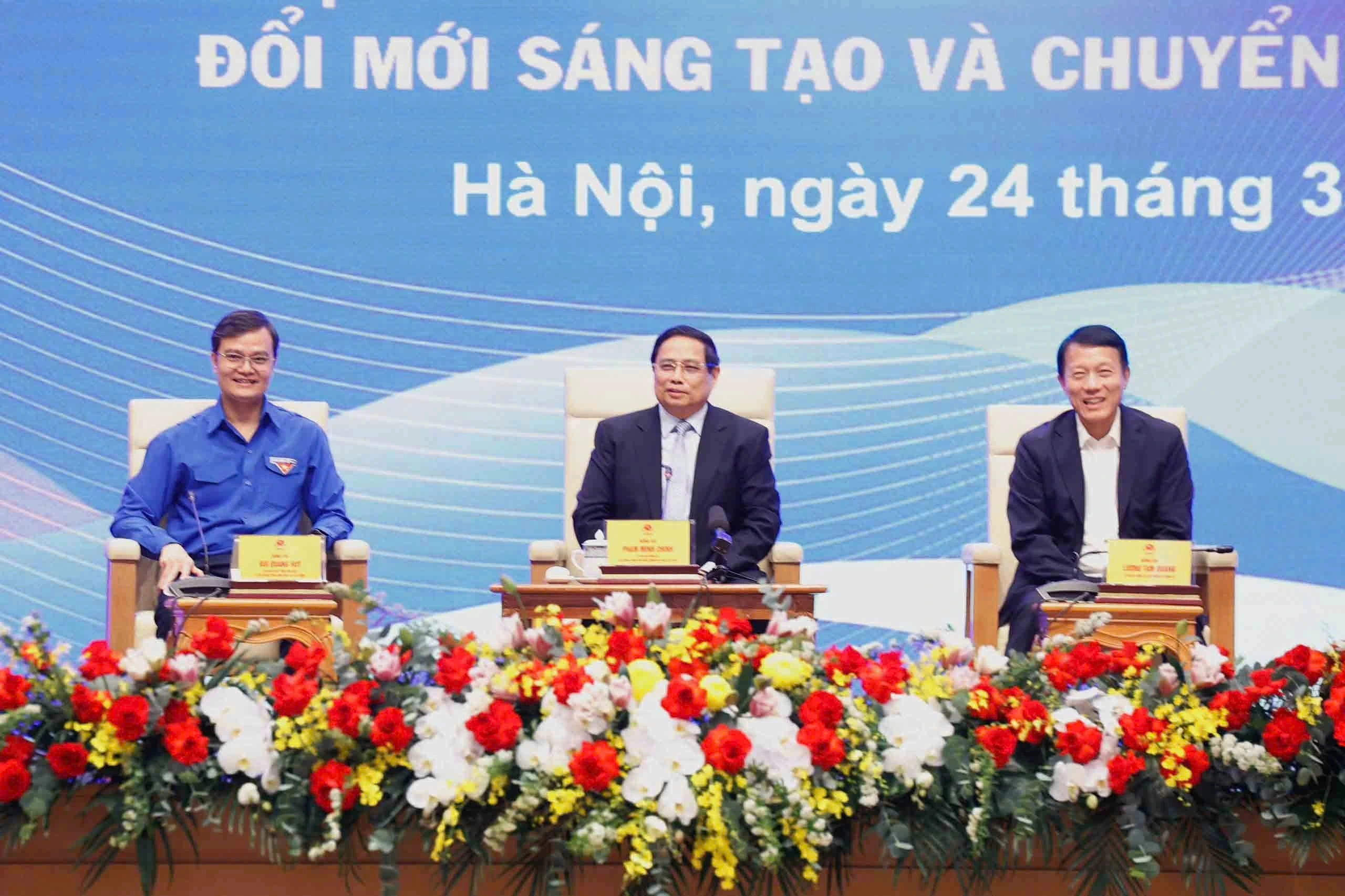 Thủ tướng Phạm Minh Chính đối thoại với thanh niên Việt Nam năm 2025 với chủ đề Thủ tướng Phạm Minh Chính đối thoại với thanh niên Việt Nam năm 2025 với chủ đề