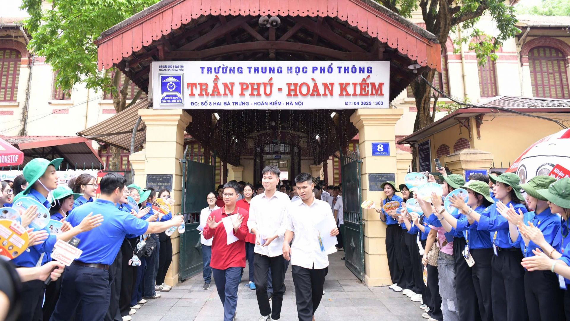 Đề thi và gợi ý đáp án môn Ngữ Văn thi tốt nghiệp THPT năm 2025
