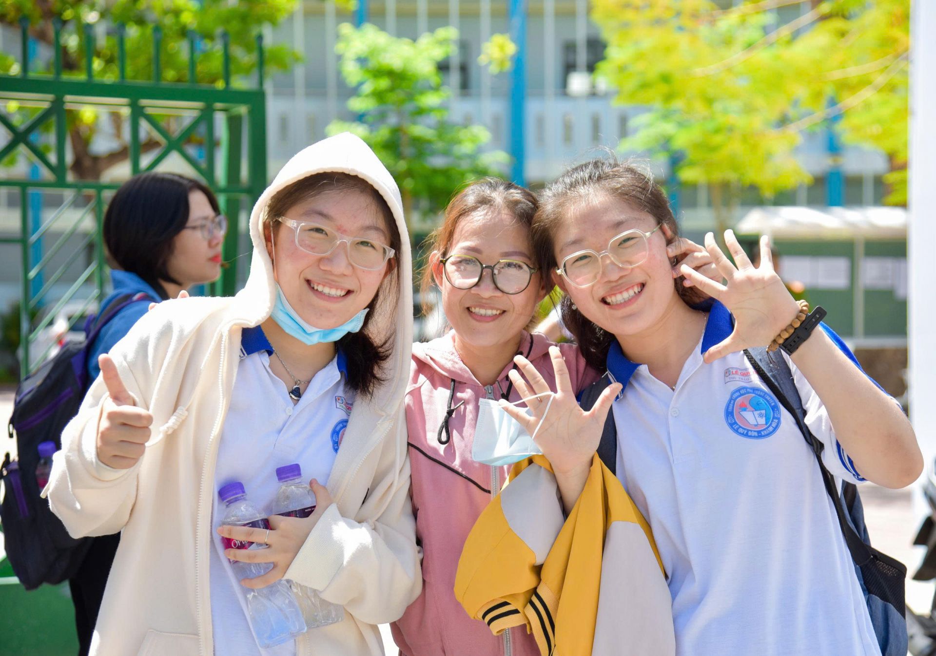 Luôn là hậu phương cổ vũ, động viên con trong suốt quá trình tham gia kỳ thi tốt nghiệp THPT Luôn là hậu phương cổ vũ, động viên con trong suốt quá trình tham gia kỳ thi tốt nghiệp THPT