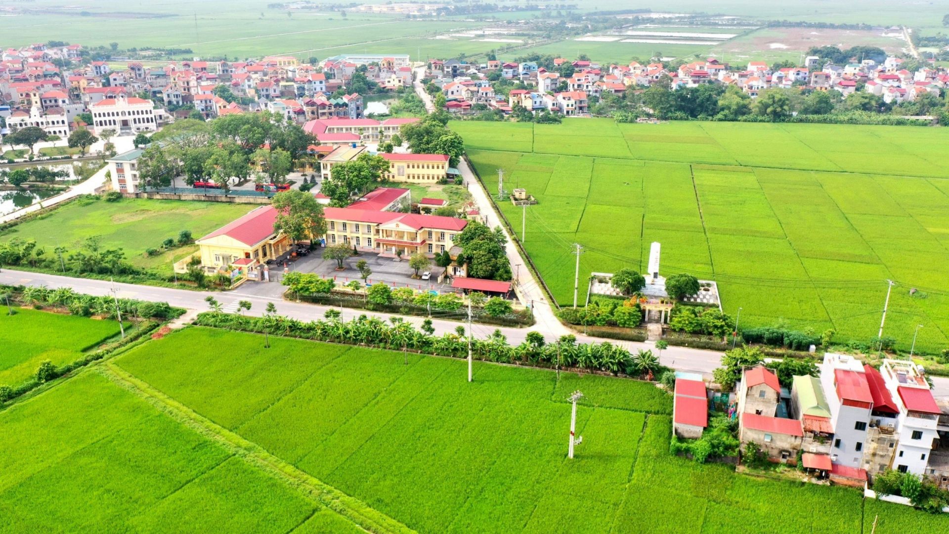 Gắn nông thôn mới với giảm nghèo bền vững
