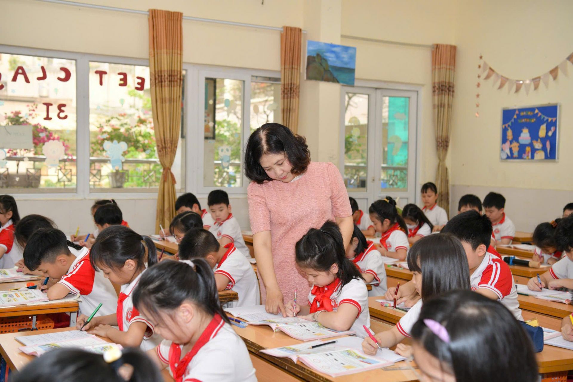 Với việc bỏ đơn vị hành chính cấp quận, huyện, hội thi giáo viên giỏi sẽ được đưa về cấp xã thực hiện