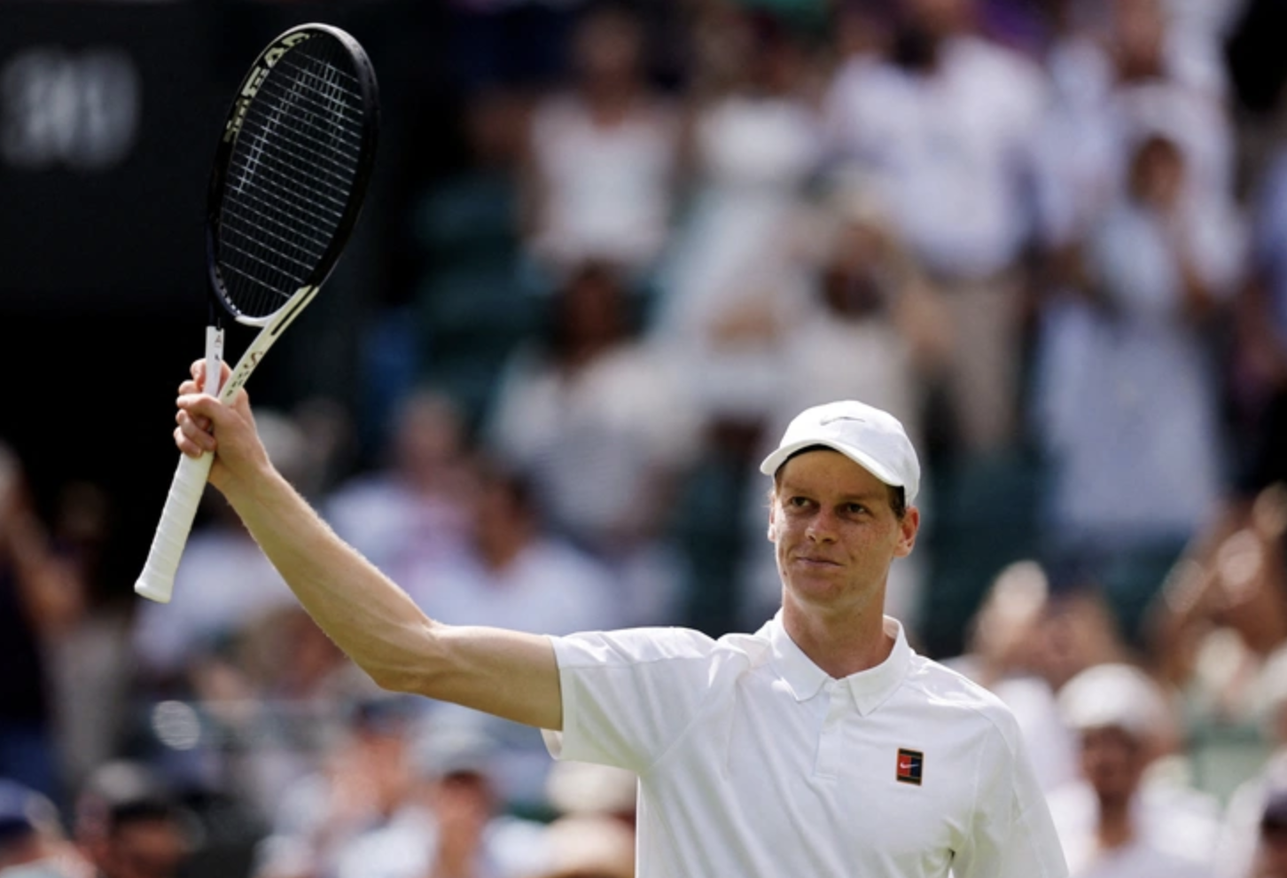 Djokovic, Sinner khởi đầu suôn sẻ tại Wimbledon 2025