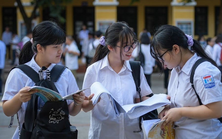 Dự đoán điểm chuẩn vào lớp 10 sẽ tăng hơn so với năm học 2024-2025 Dự đoán điểm chuẩn vào lớp 10 sẽ tăng hơn so với năm học 2024-2025
