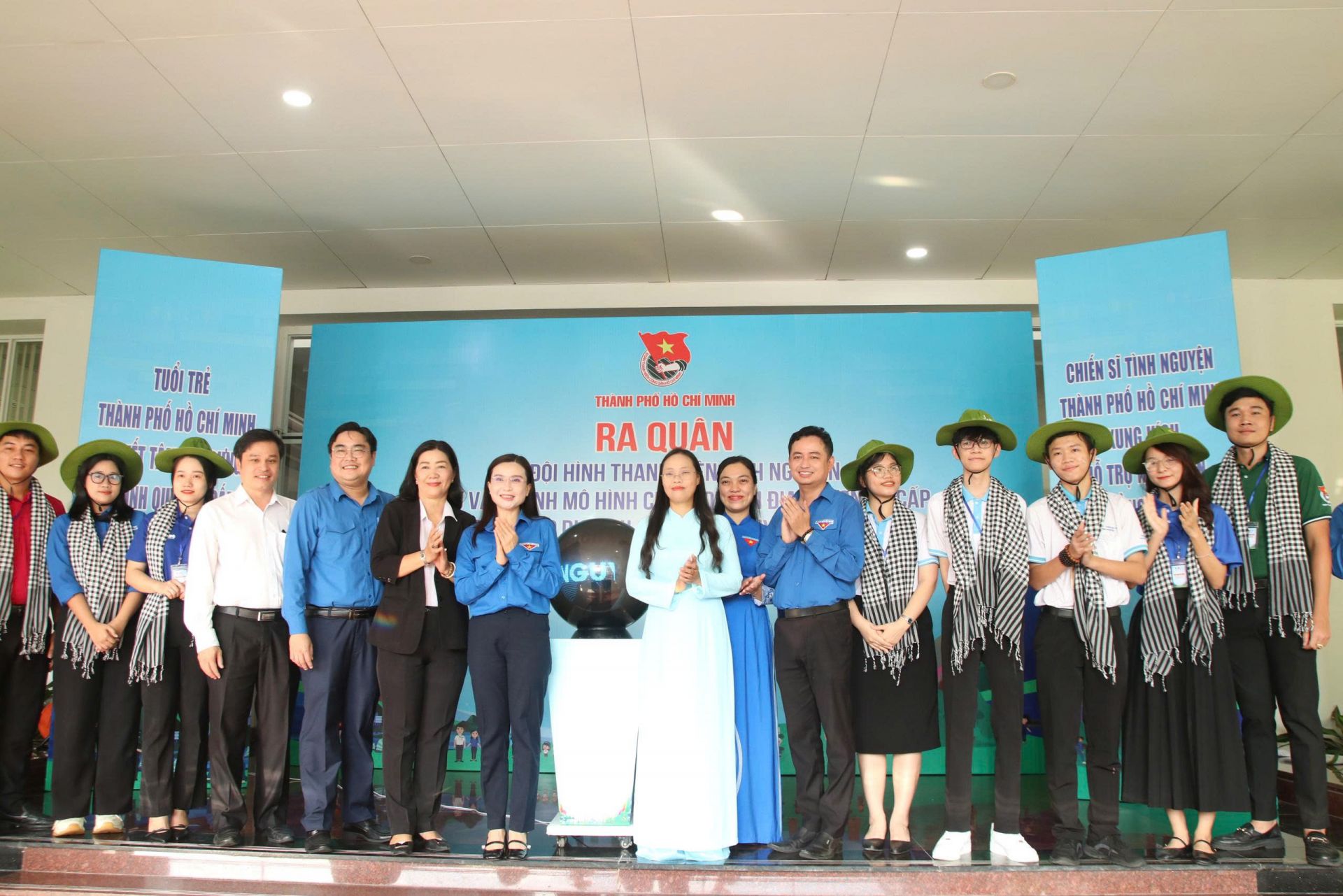 Lễ ra quân tại điểm cầu TP. Hồ Chí Minh Lễ ra quân tại điểm cầu TP. Hồ Chí Minh