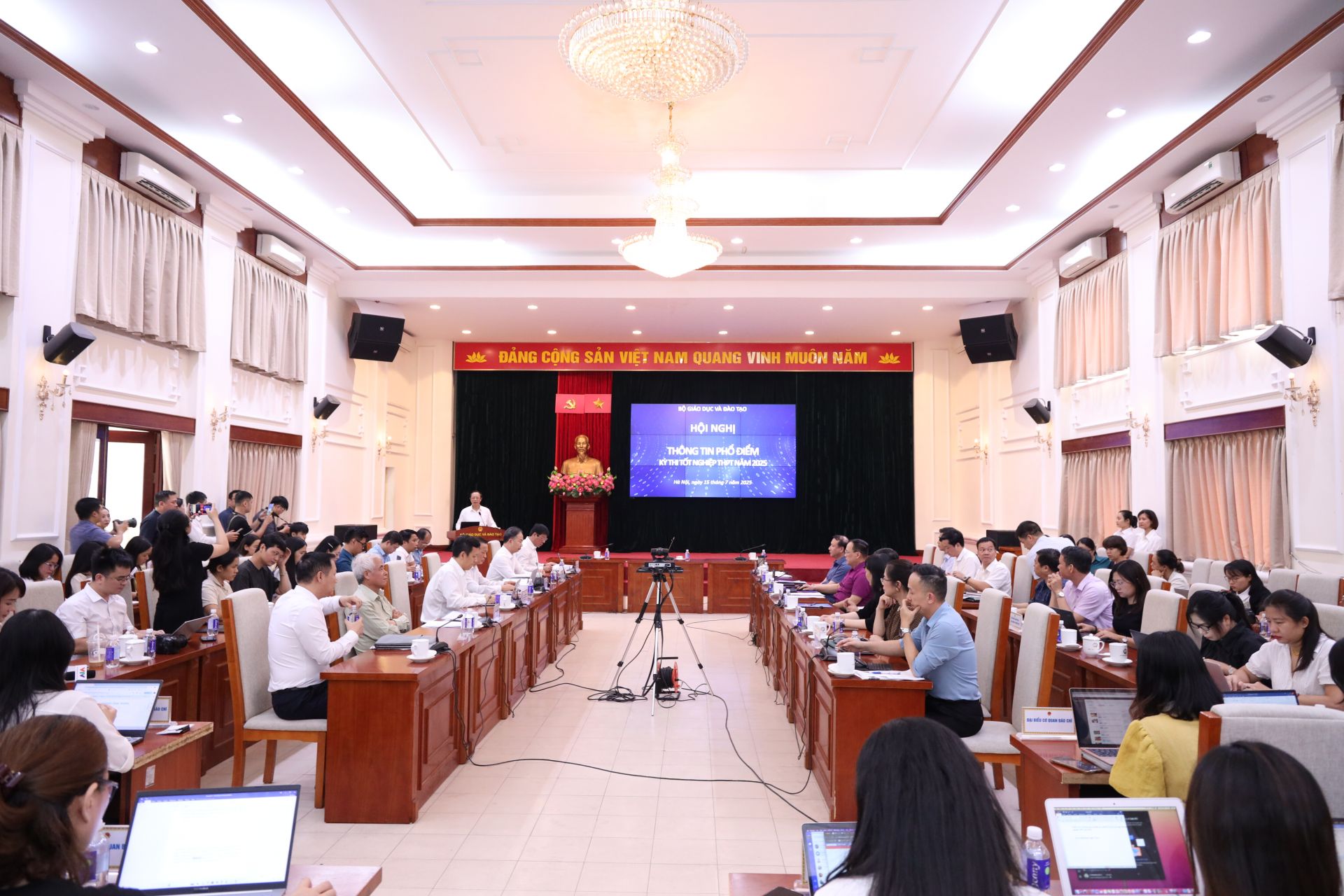 Hội nghị công bố phổ điểm thi tốt nghiệp THPT được Bộ GD&ĐT tổ chức