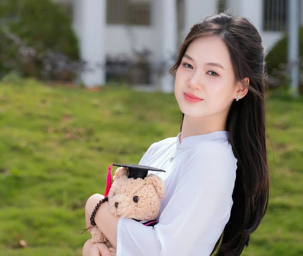 Nguyễn Lê Hiền Mai, học sinh trường THPT chuyên Hùng Vương (Phú Thọ) là thủ khoa khối A00 Nguyễn Lê Hiền Mai, học sinh trường THPT chuyên Hùng Vương (Phú Thọ) là thủ khoa khối A00