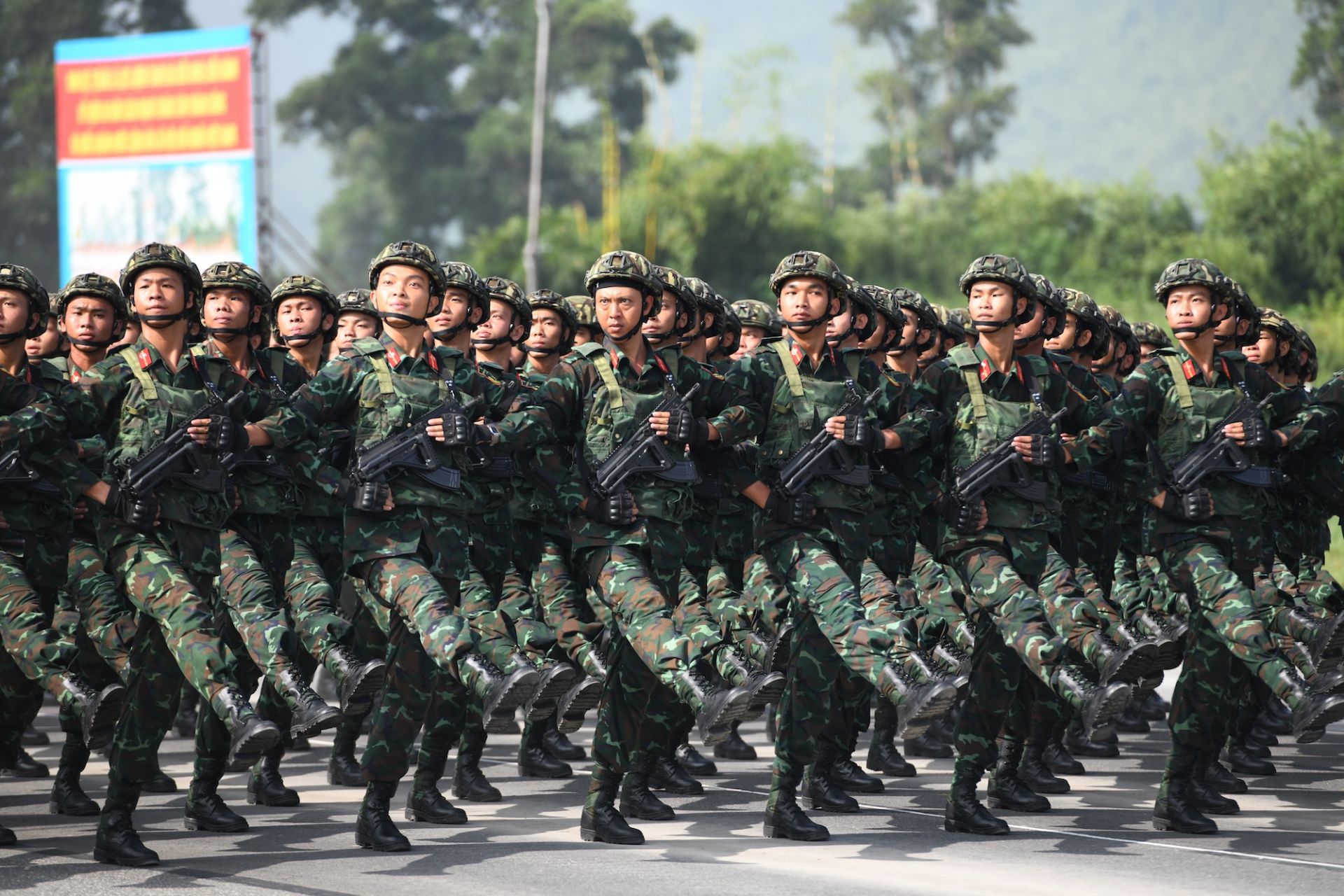 Các khối diễu binh thuộc Bộ Quốc phòng
