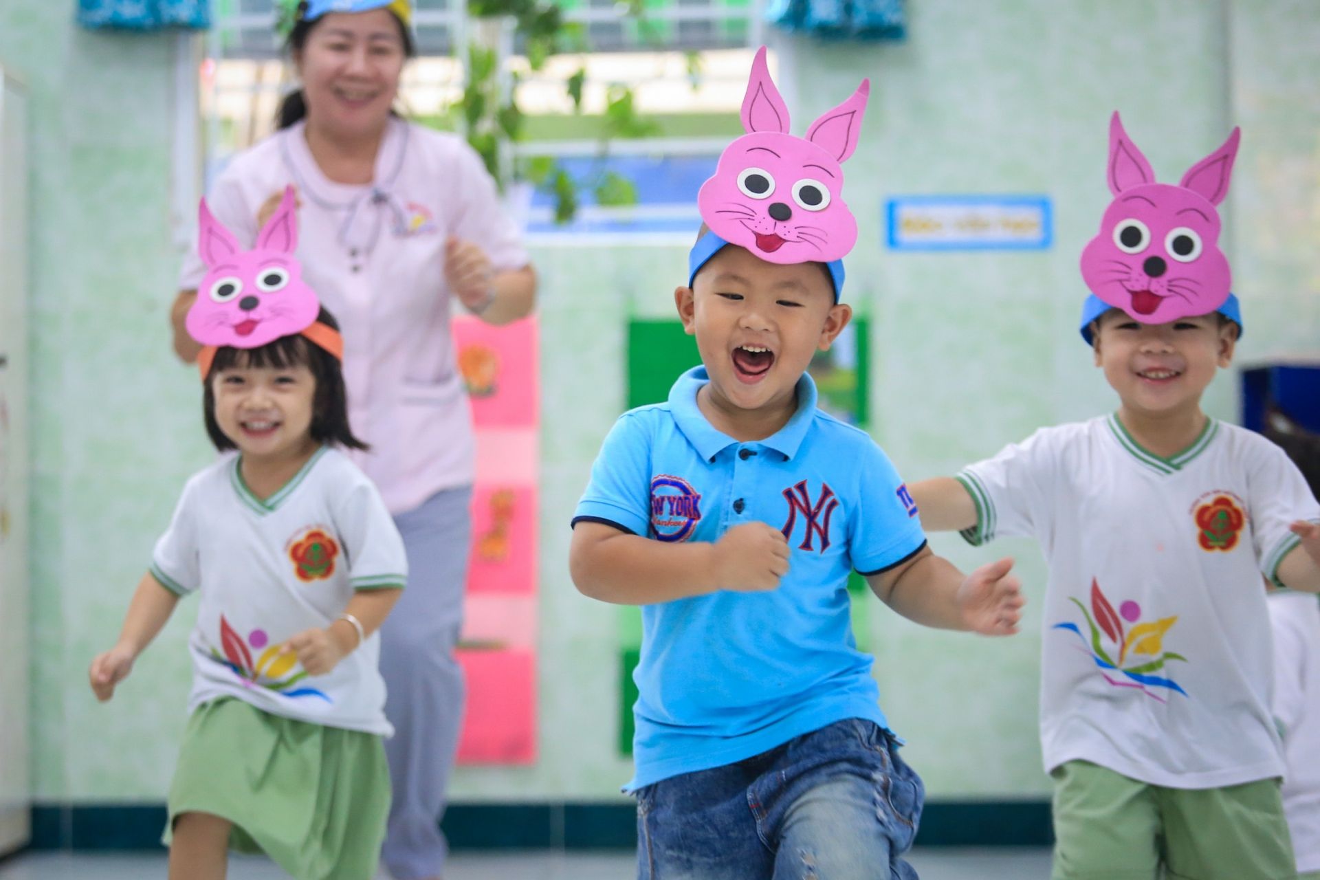 Số lượ Số lượ