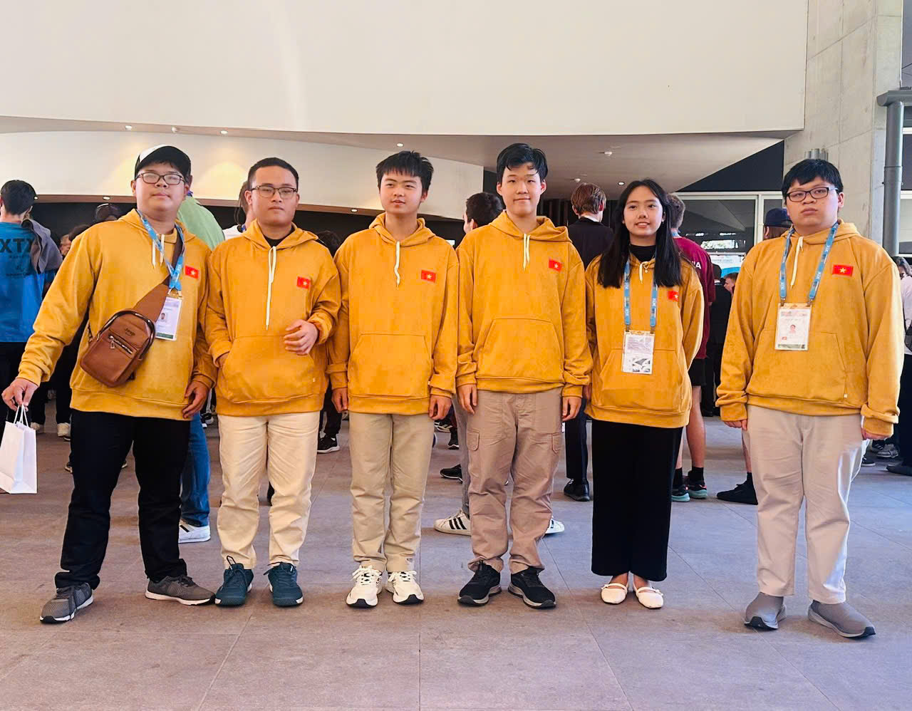 Đoàn Olympic Toán Việt Nam tham dự IMO 2025 Đoàn Olympic Toán Việt Nam tham dự IMO 2025