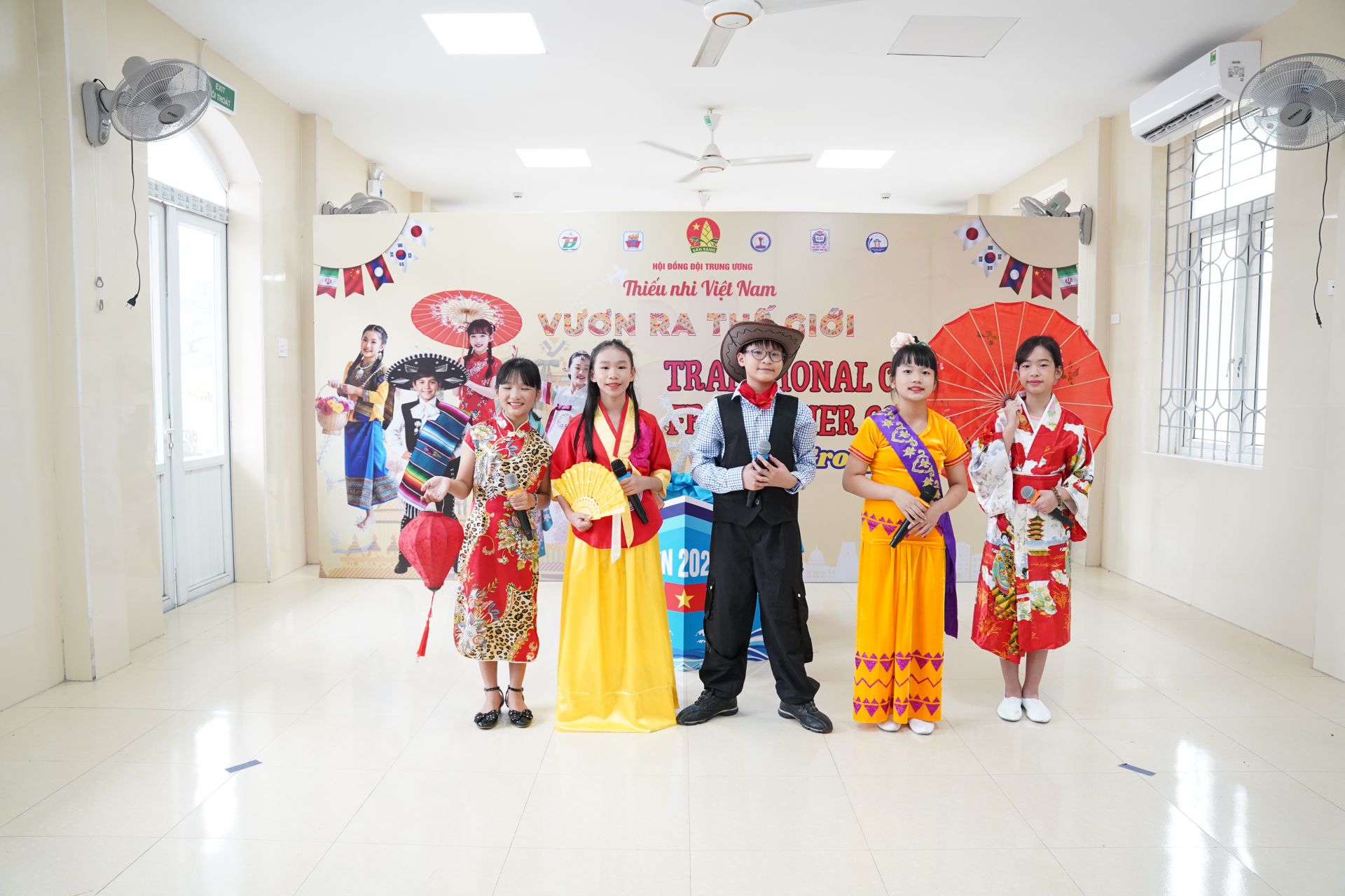 Các thí sinh tham dự cuộc thi 